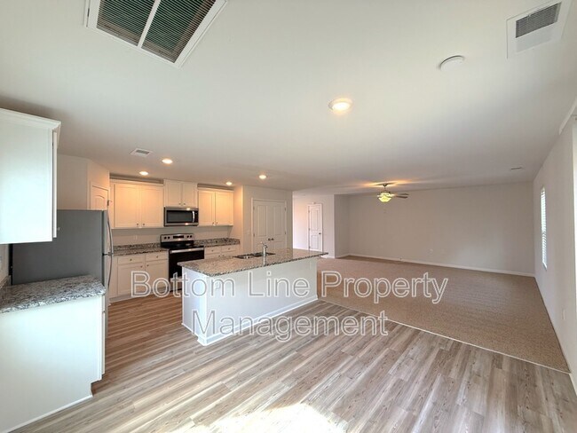 Building Photo - 180 Caffee Dr