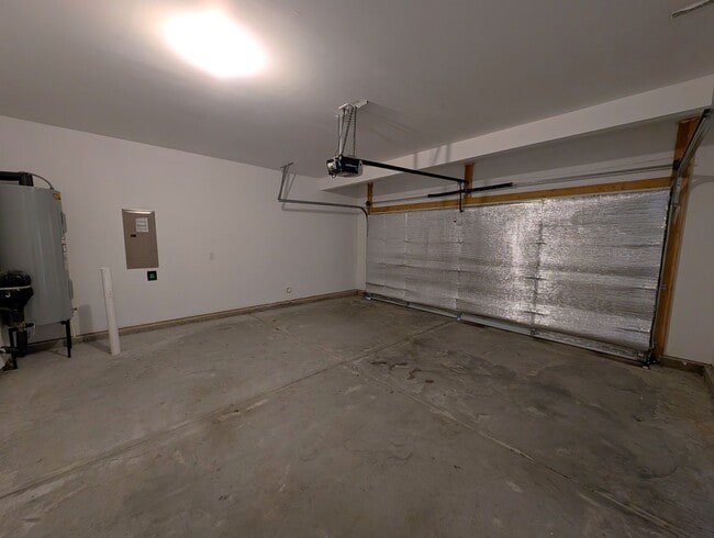 Building Photo - 4 Bedroom!  Easy Access, I-485, I-85, Airp...