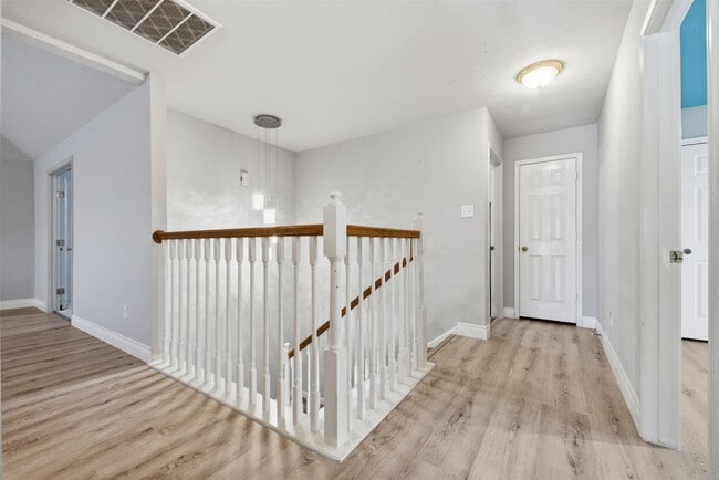 Building Photo - 6426 Portuguese Bend Dr