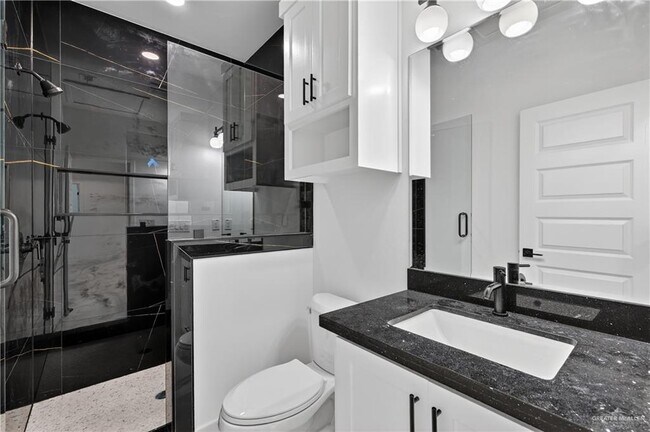 Building Photo - 15 N 39th St