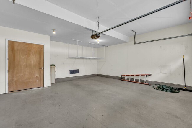 Building Photo - 6169 S 1375 E