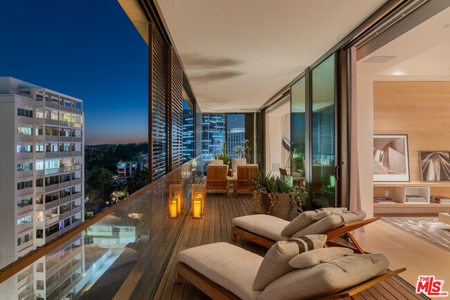 Building Photo - 9040 Sunset Blvd