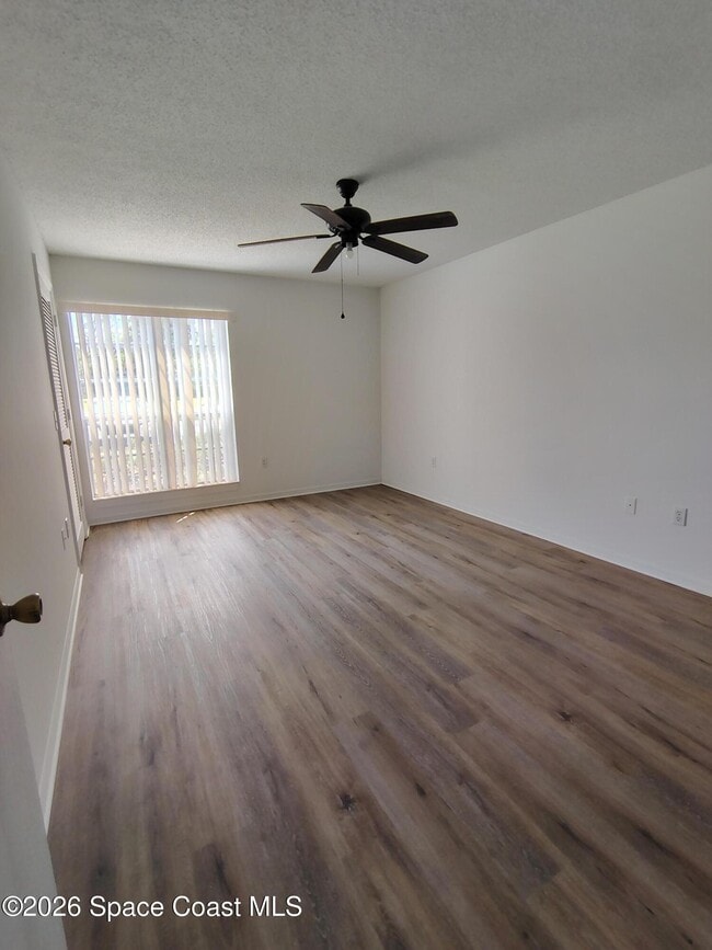 Building Photo - 7030 US-1
