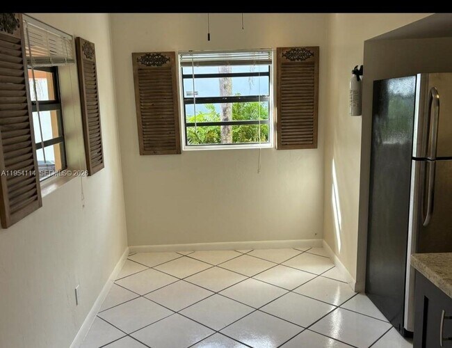 Building Photo - 2719 Taylor St