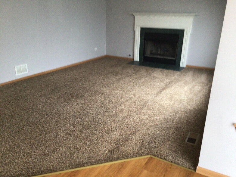 Building Photo - 39234 N Ogden Ln