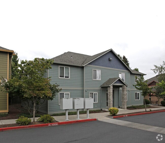Primary Photo - Dalton Park Apartments