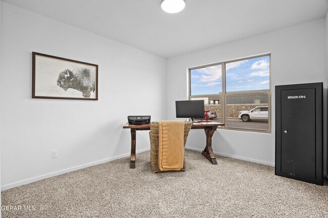 Building Photo - 13808 Paseo Sereno Dr