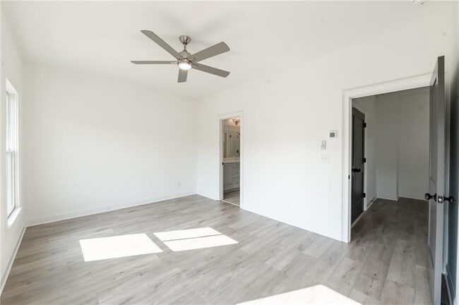 Building Photo - 3272 Stillwood Dr