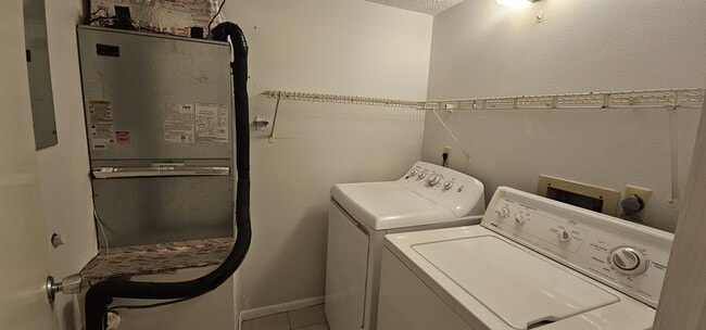 Building Photo - 7294 Cloister Dr