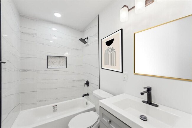 Building Photo - 1288 Almont Dr SW
