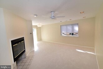 Building Photo - 201 Mulberry Cove