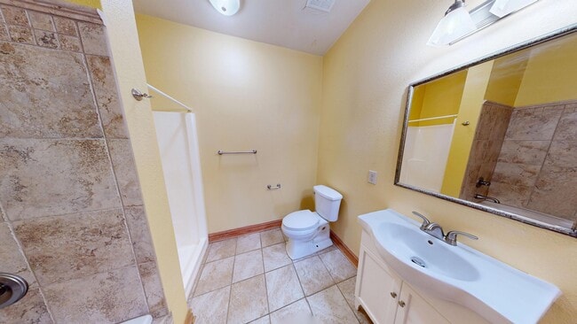 Building Photo - 5205 S Croatan Hwy