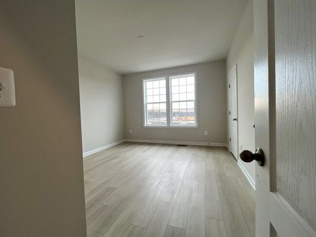 Building Photo - 8807 Merriweather Ln