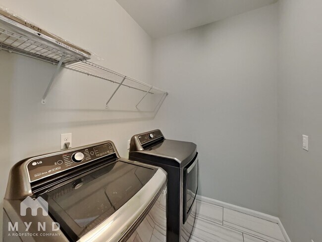 Building Photo - 1653 Pasture Hills Dr