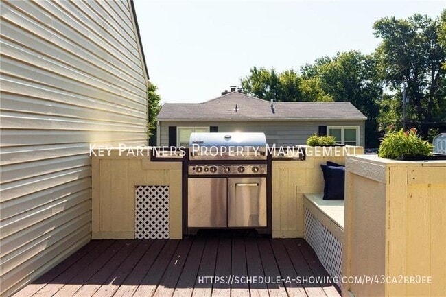 Building Photo - 1309 Linden Rd