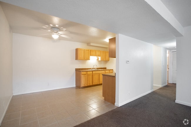 1BR, 1BA - 650 SF - Kellar Commons