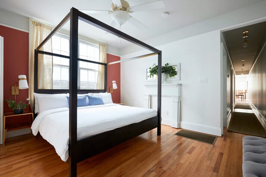 Building Photo - 2317 N Rampart St