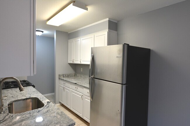 Building Photo - 40 Shrewsbury Green Dr