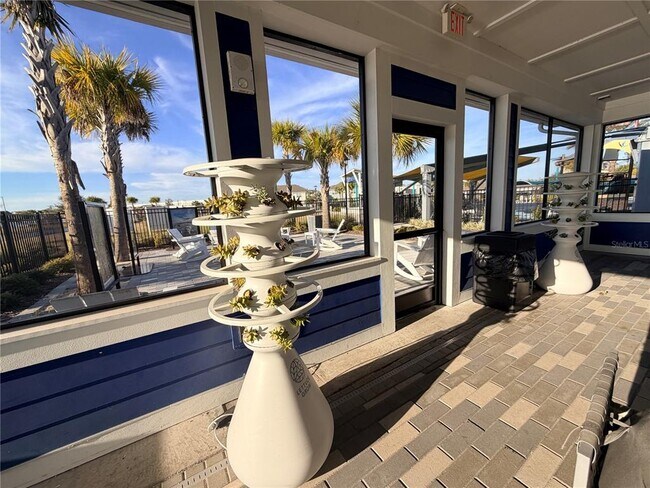 Building Photo - 9948 Red Canoe Aly