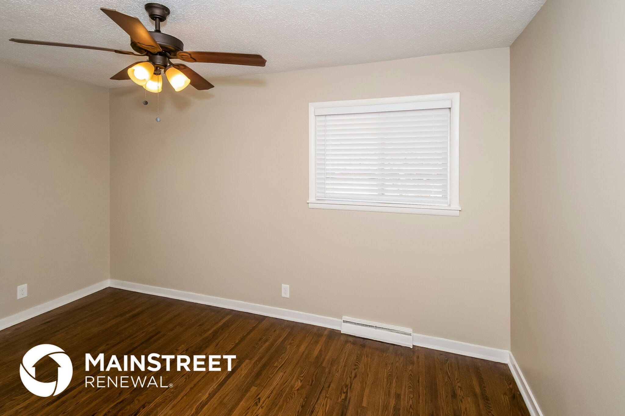 Building Photo - 624 Lisa Ln