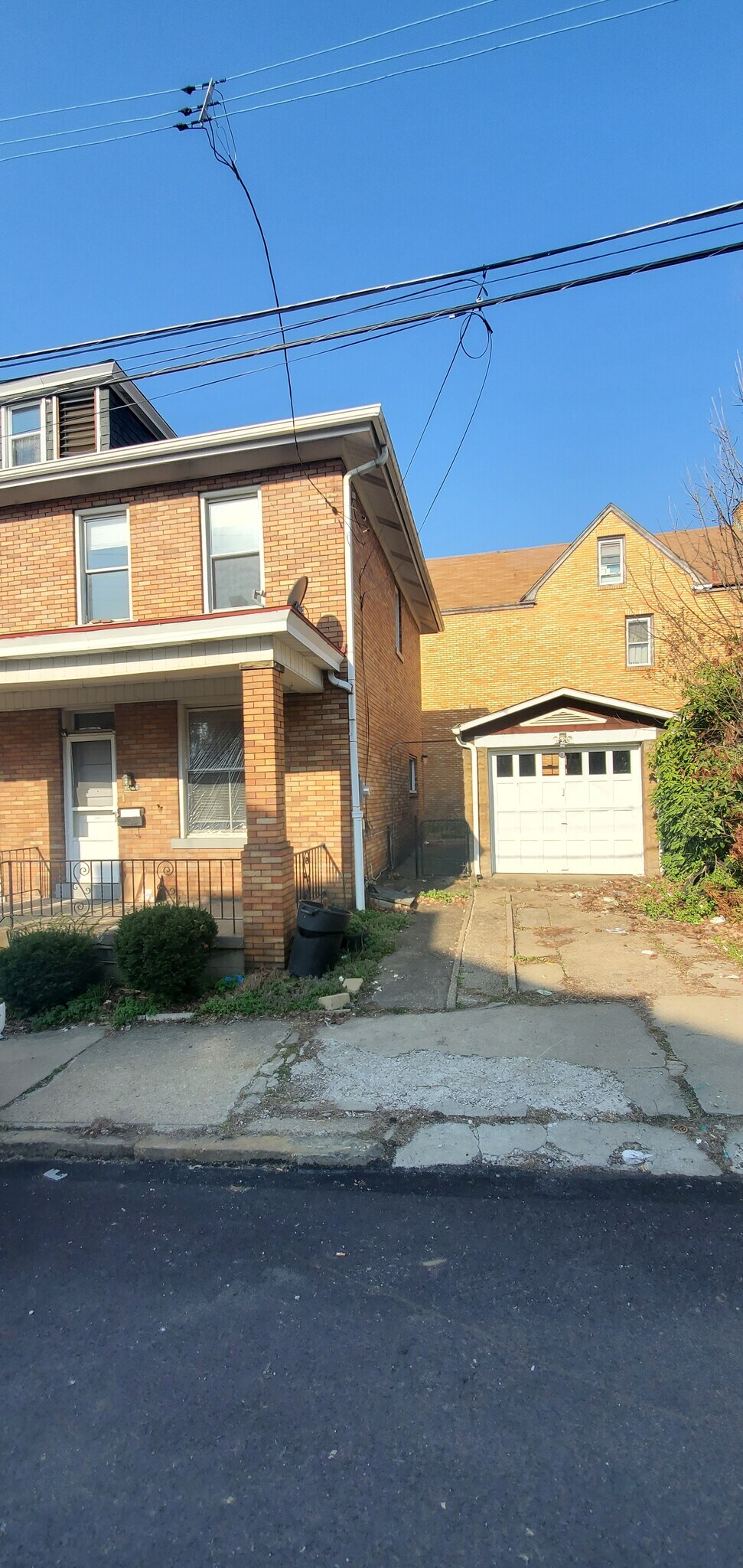 Building Photo - 3103 Tretow St