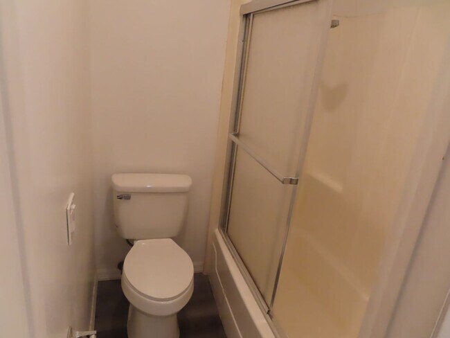 Building Photo - Partially Furnished Two Bedroom Condo in College Area
