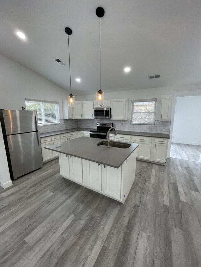 Primary Photo - Charming Olde Town Arvada Home!