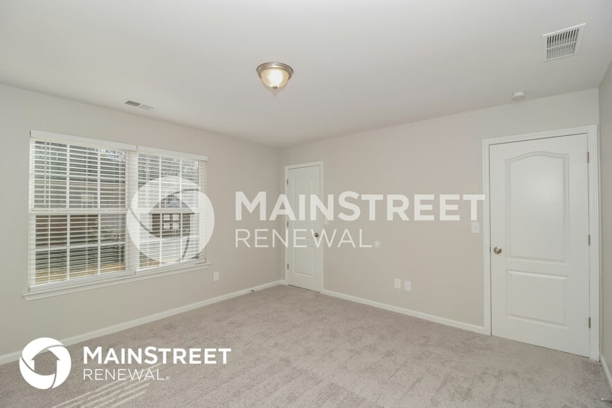 Building Photo - 5010 Landover Way