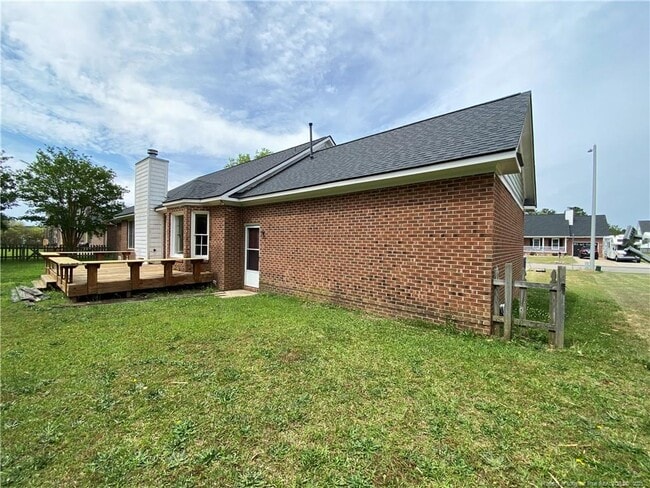 Building Photo - 1175 Helmsley Dr