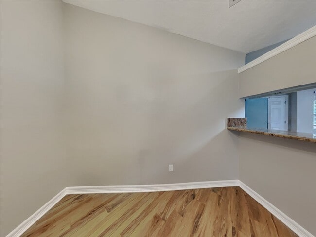 Building Photo - 3238 Lindenfield Dr