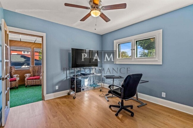 Building Photo - 2400 N 56th St