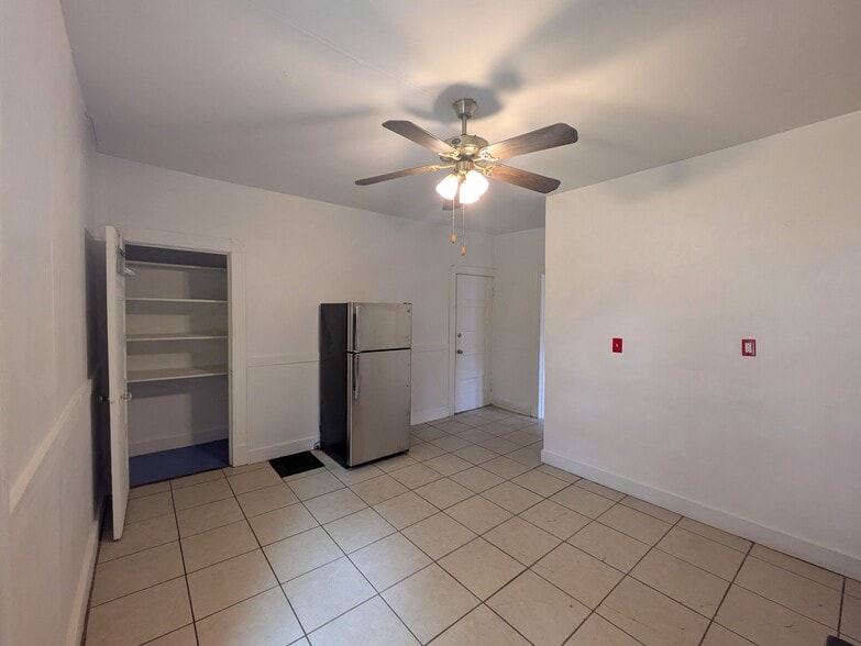 Building Photo - 3463 Grace Ave
