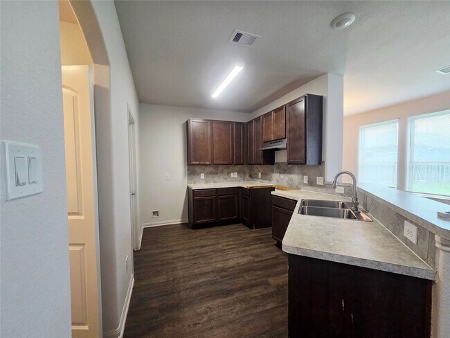 Building Photo - 7459 Wheatley Gardens Dr