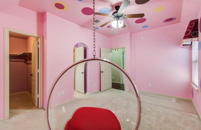 Building Photo - 4203 Scenic Valley Ln
