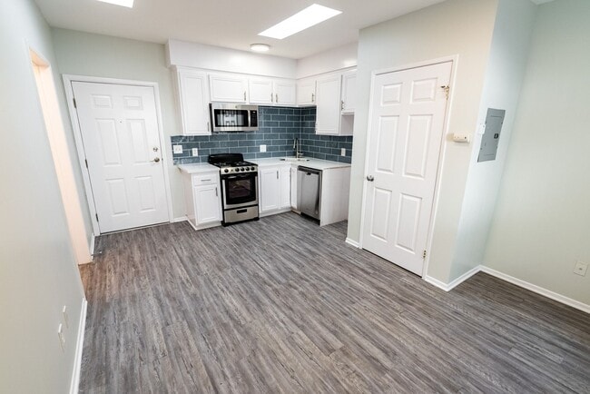 Interior Photo - 1015 2nd Street