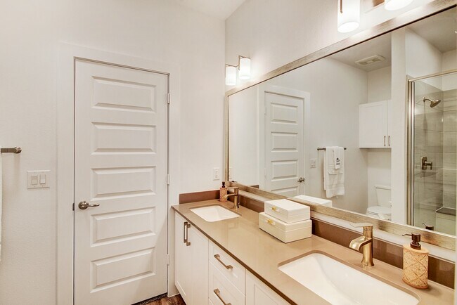 Building Photo - 28325 Birnham Woods Dr