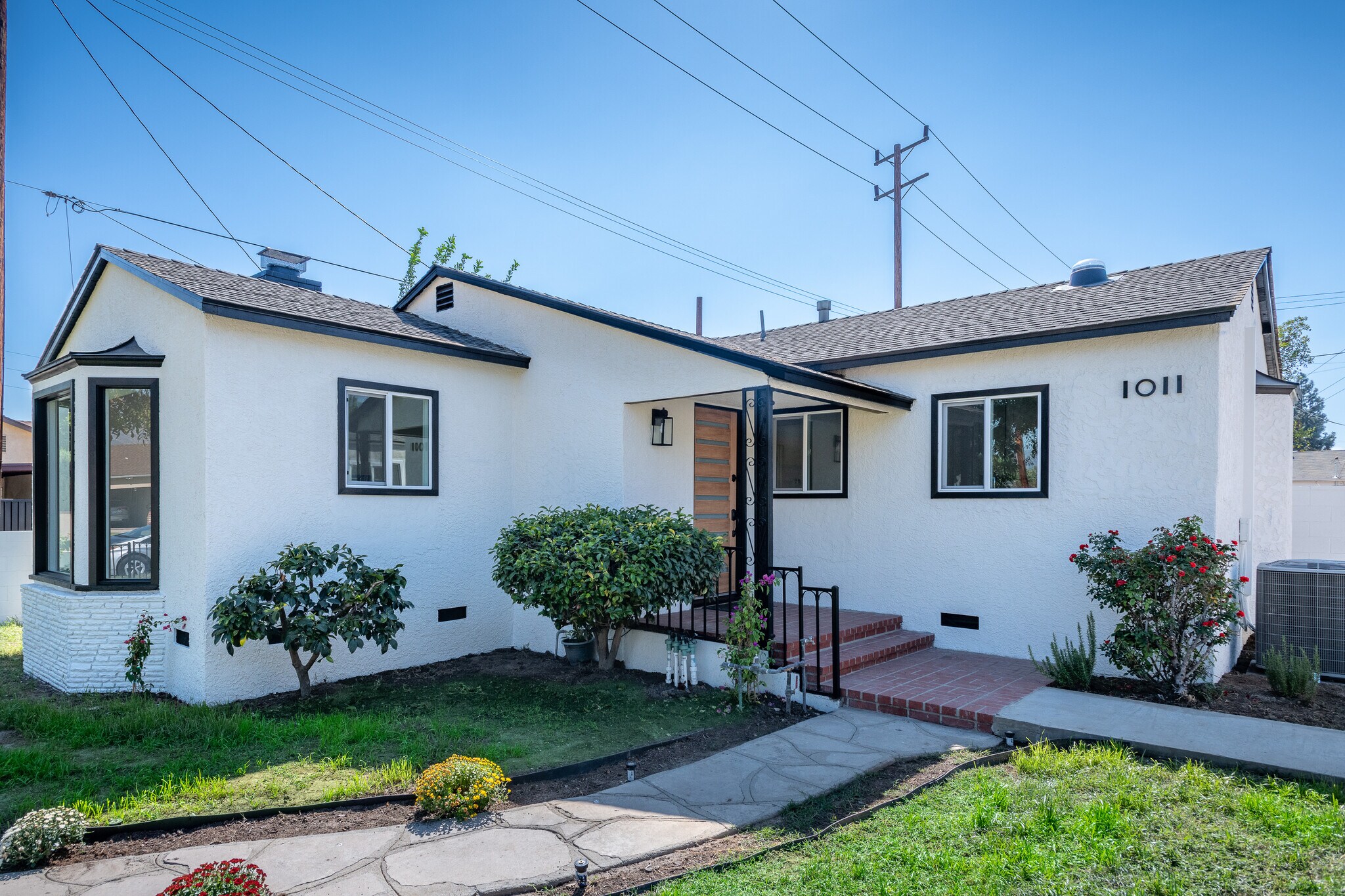 FRONT OF HOUSE - 1011 N Florence St