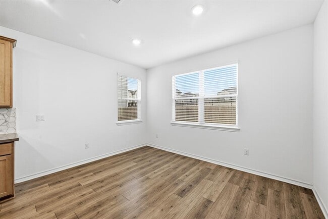 Building Photo - 2907 Tavern Dr