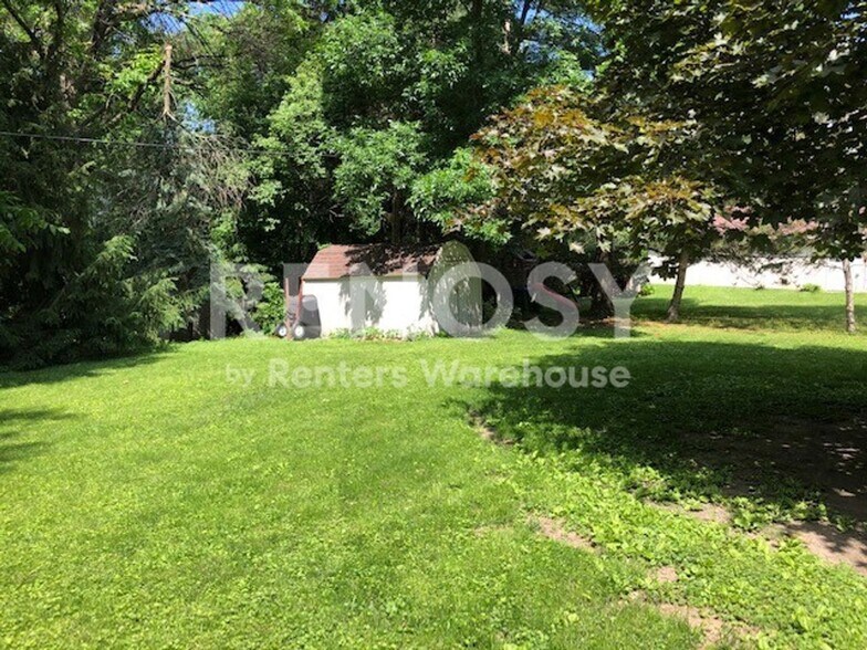 Building Photo - 14132 68th Pl N
