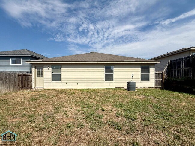 Building Photo - 3430 Ironwood Falls