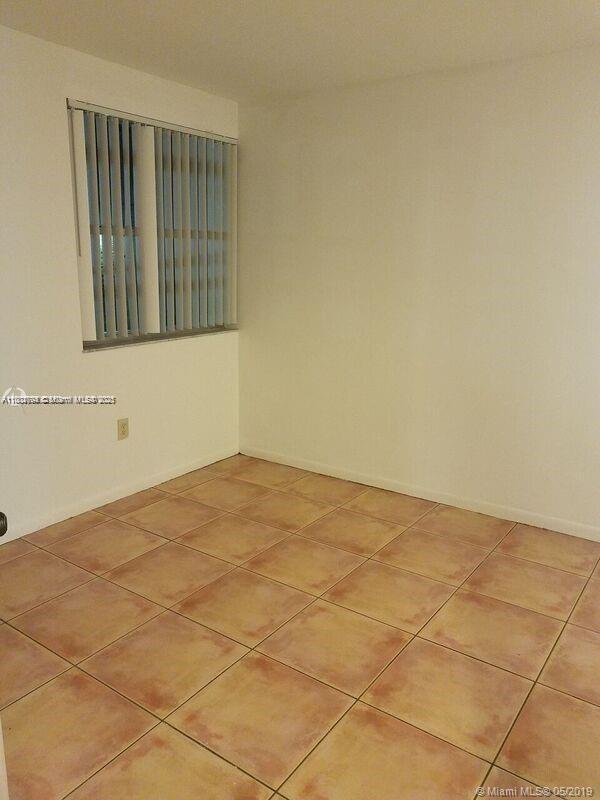 Building Photo - 6845 SW 45th Ln