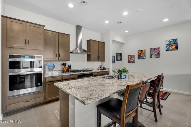 Building Photo - 866 W Flatiron Trl