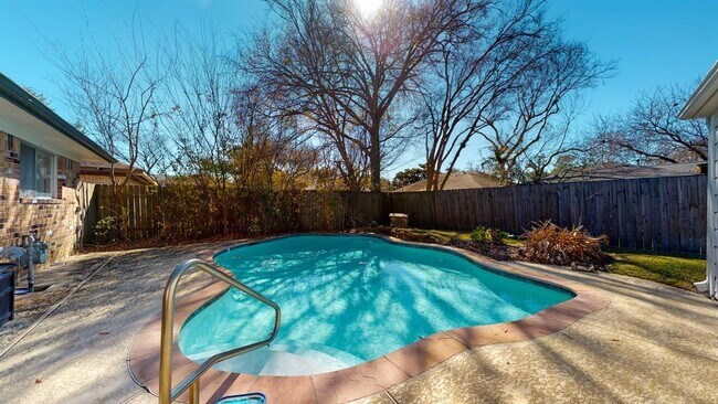 Building Photo - 11807 Monticeto Ln