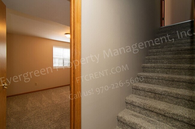 Building Photo - 6437 Edgeware St