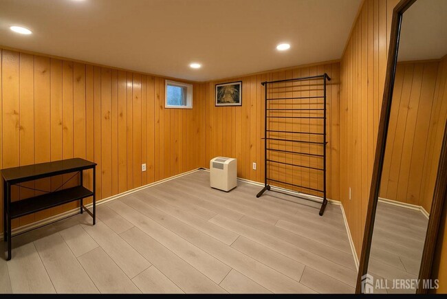 Building Photo - 7 Tiger Lilly Ct