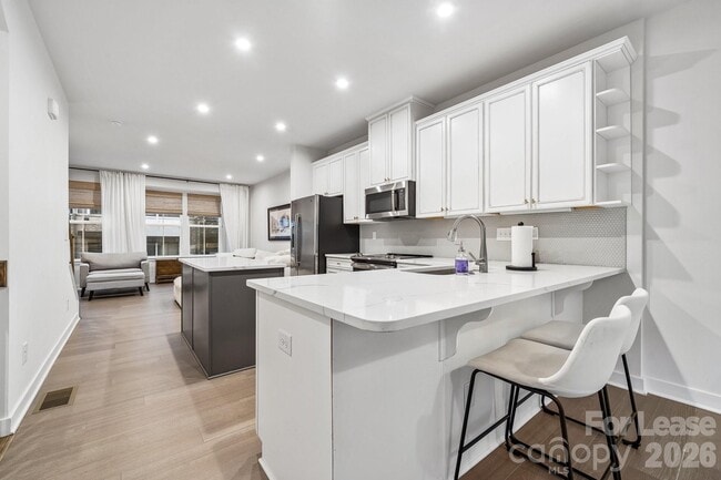 Building Photo - 1310 Gleason Wy