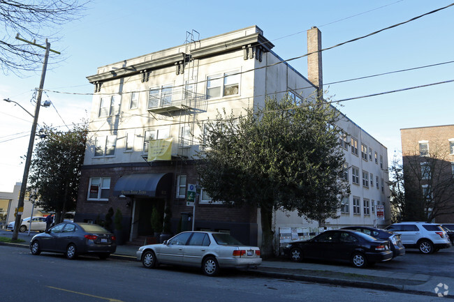 Building Photo - Queen Anne Arms