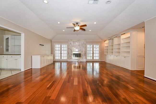Building Photo - 11906 Pepperdine Ln