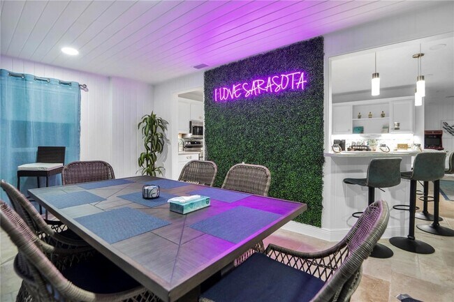 Building Photo - 31 Lands End Ln