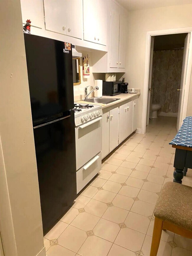 Building Photo - 7 Wendell St